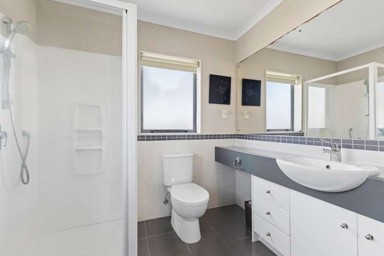 8 Allerton Place Wattle Downs_12