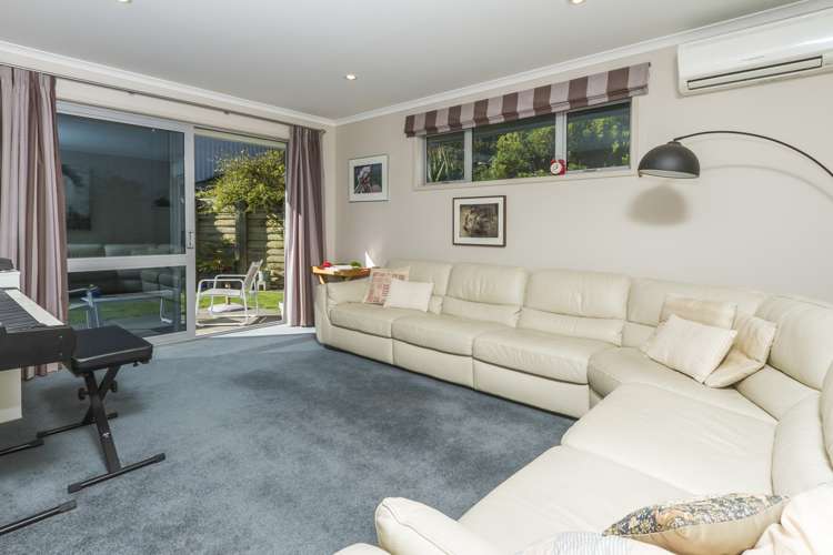 24 Somerset Terrace Stoke_11