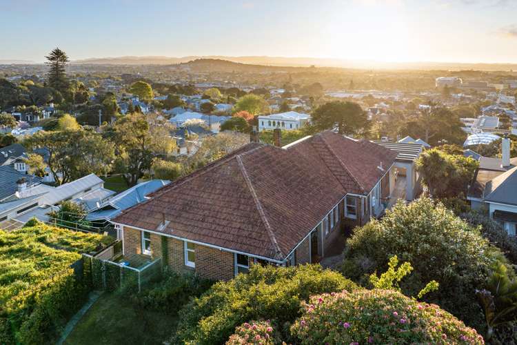 2/63 Esplanade Road Mount Eden_2