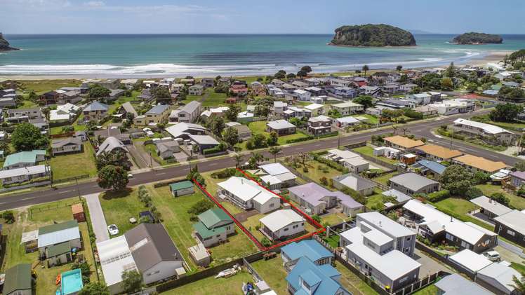 221 Ocean Road Whangamata_0