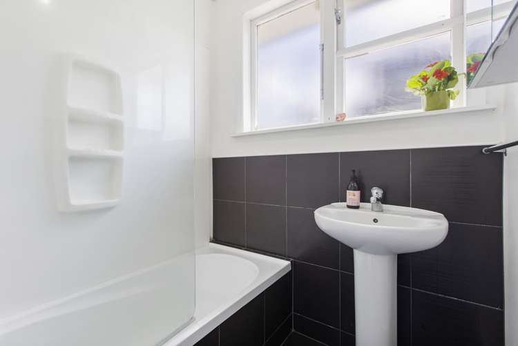 42 Apirana Avenue Glen Innes_10