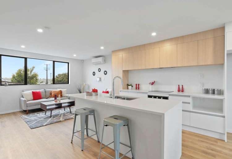 2/30 Woodford Avenue Henderson_1