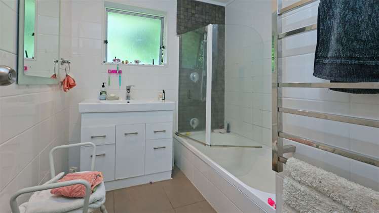 54a Woodside Road Massey_9