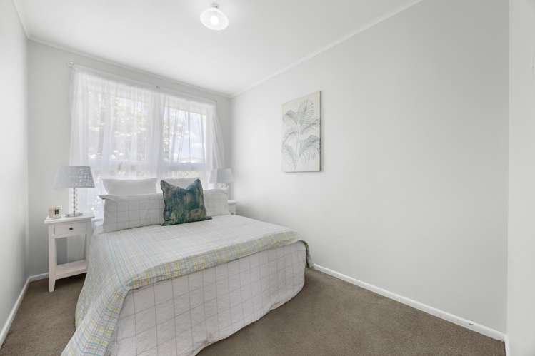 8A White Road Manurewa_14