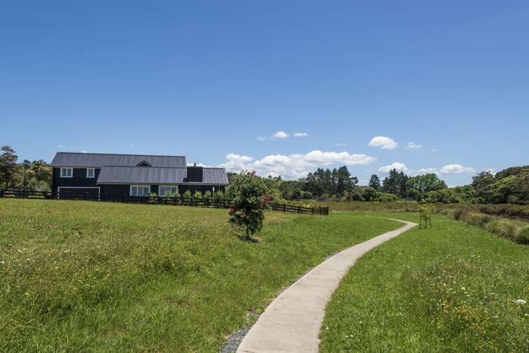 10 Woodlanding Road Whitford_11