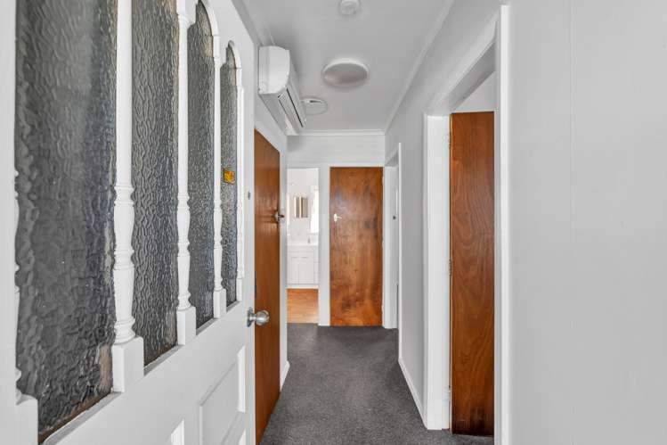 102 Brecon Road Stratford_11