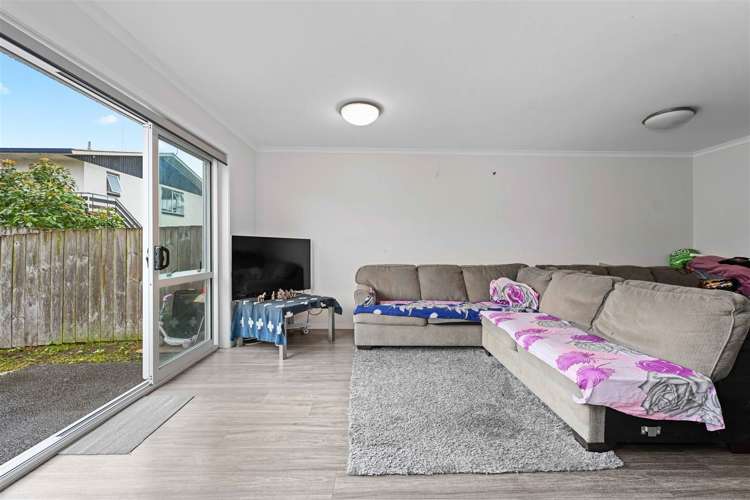 65 Chiefs Court Hamilton East_2