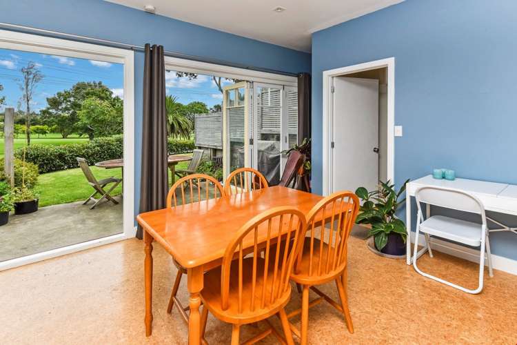 25 Ascot Avenue Narrow Neck_7