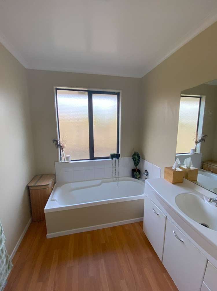 45 Otia Drive Richmond_9