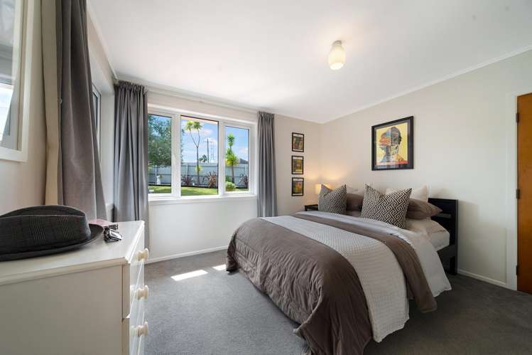 23 Cornwall Street Te Atatu South_11