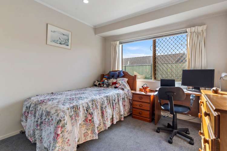 25h Youngs Road Papakura_7