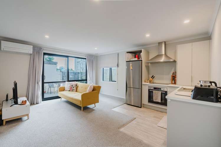 6/206 Ulster Street_3