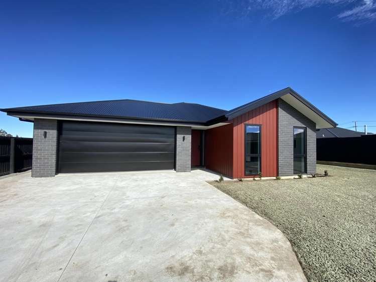 14 Harvester Drive Darfield_1