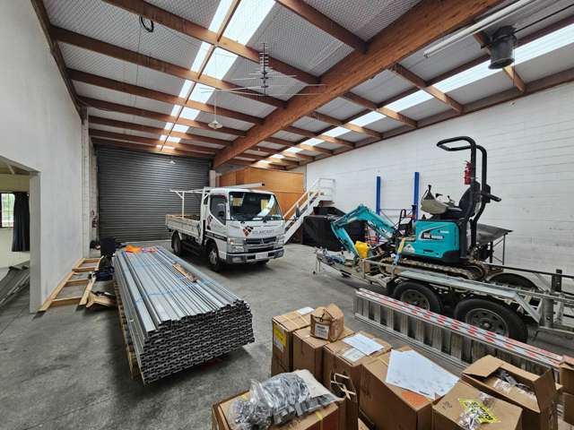 Unit E/4 Manga Road Silverdale_3