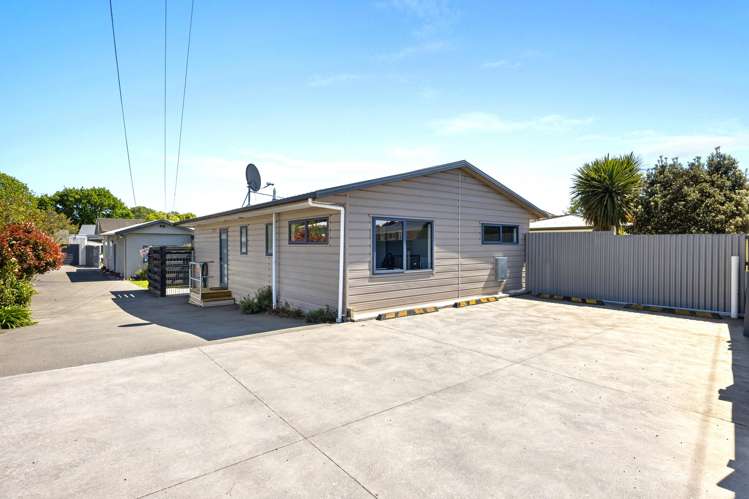 64 Cuffs Road Wainoni_16