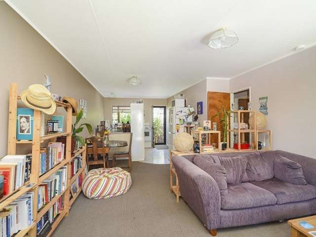 2/59 Beach Road Tahunanui_4