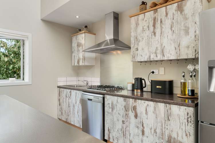 178 Cornwall Road Carterton_13