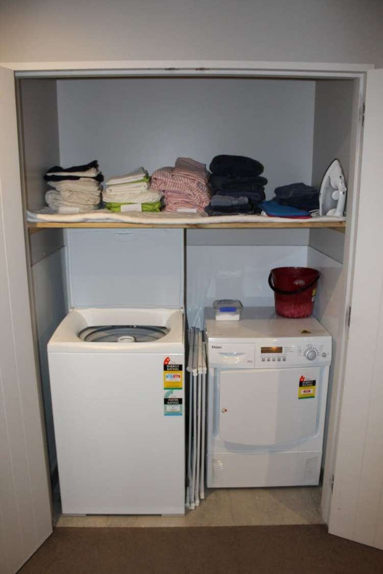 3/2 Manor Place Dunedin Central_12