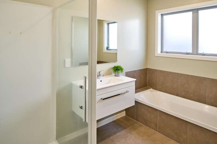 107 Endeavour Drive Whitby_17