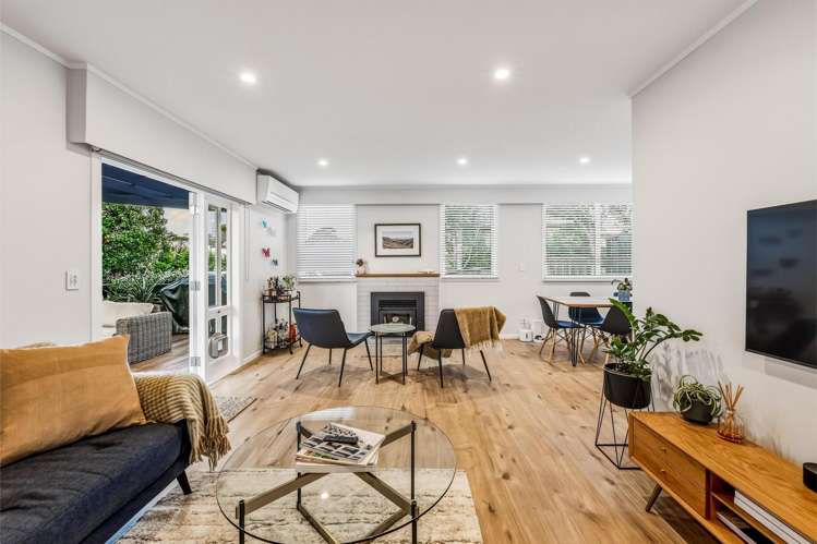 43 Maude Street Riverhead_12