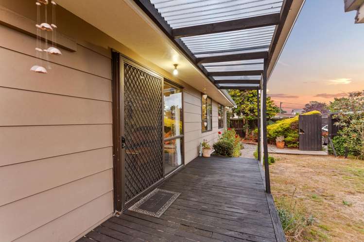 91B Ottawa Road Wainoni_13