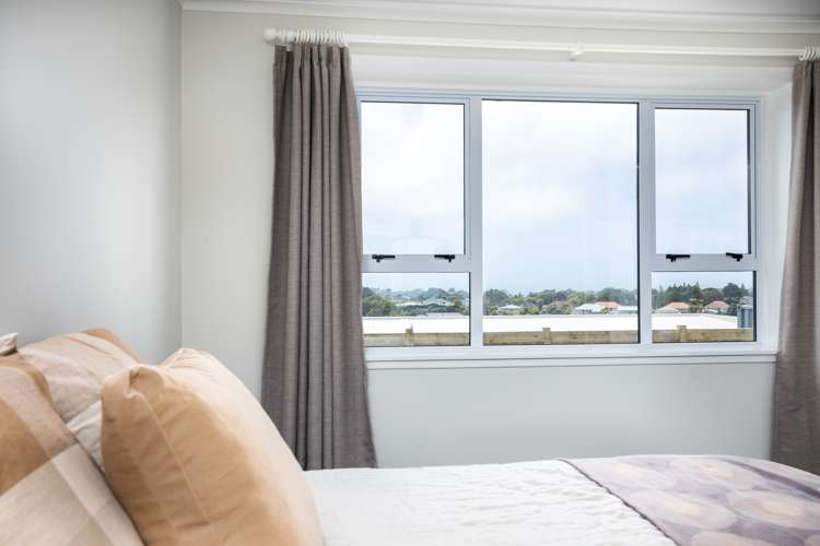 7 Lemont Place Westown_14