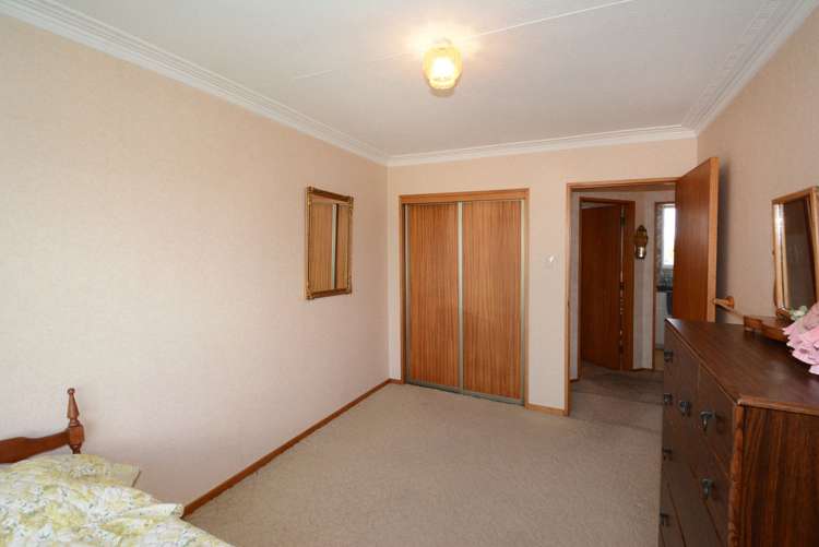22b Shand Street Green Island_12