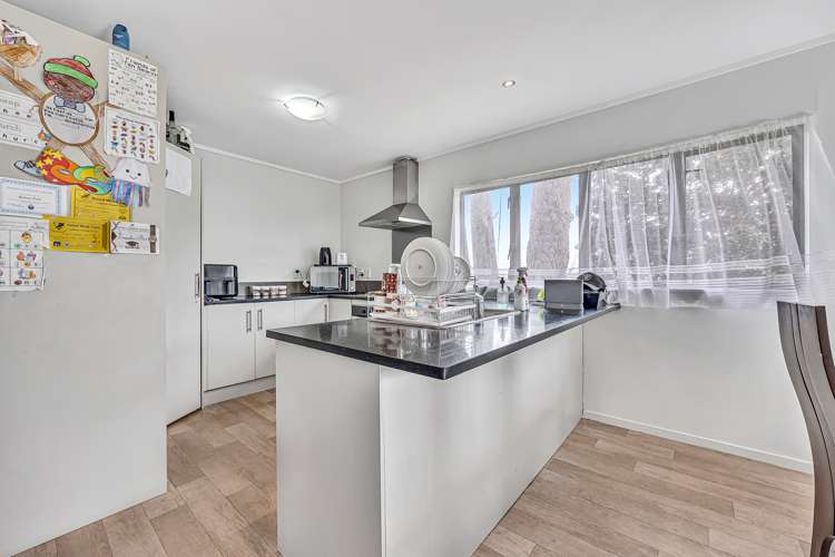 13a Volante Avenue Wattle Downs_4