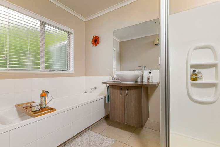 44 William Gamble Drive Greenhithe_11