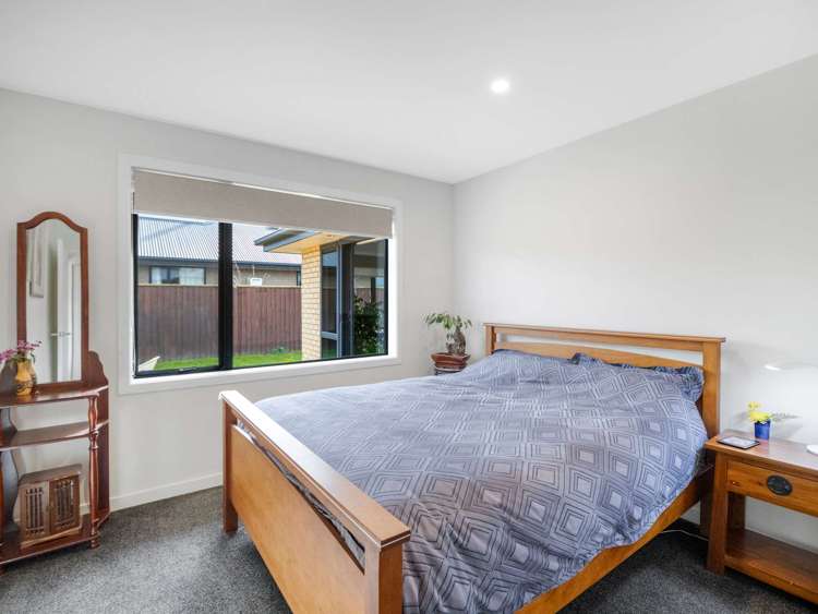 2/38 Courage Road Amberley_33