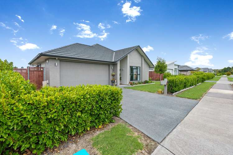 10 Andalusian Way Karaka_16