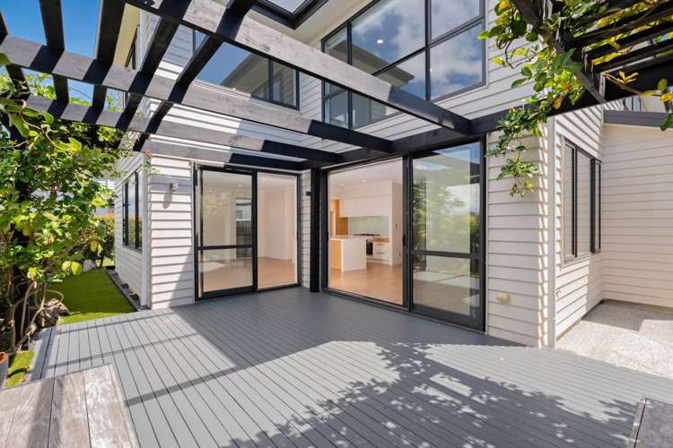 8 Shelby Place Long Bay_22