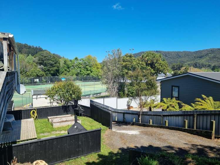 30 Moores Valley Road_1