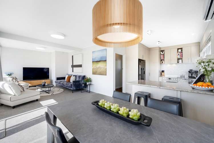 41 Seymour Road Mellons Bay_13