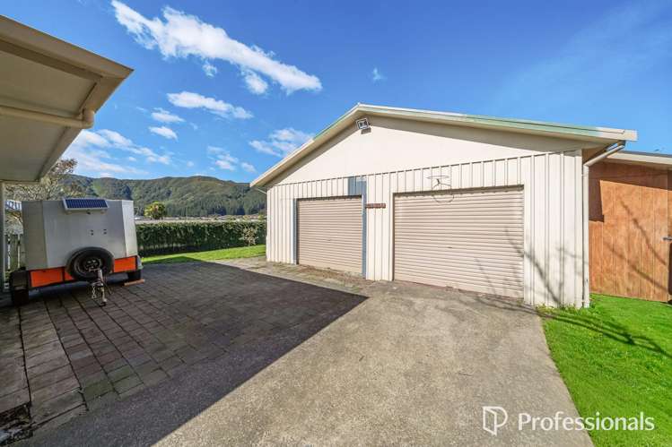 25 Kendal Grove Wainuiomata_19