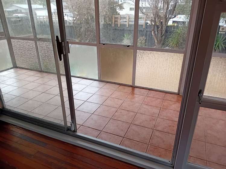 41 Jonathon Street Brookfield_16