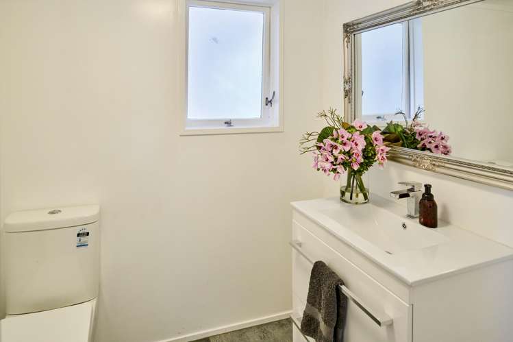 25 Eskdale Road Papakowhai_15