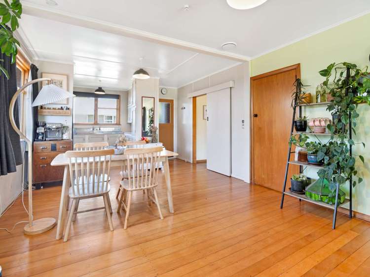 18 North Terrace Darfield_12