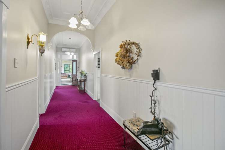 676 Upland Road Egmont Village_3