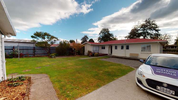 6 Raglan Avenue Cloverlea_11