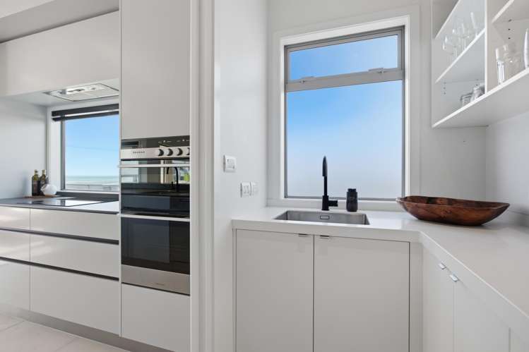 21 Hine Street New Plymouth Central_12