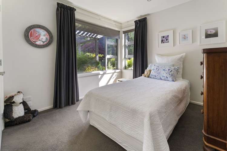 6 Istana Place Britannia Heights_16