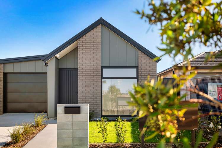 81 Empire Crescent_0