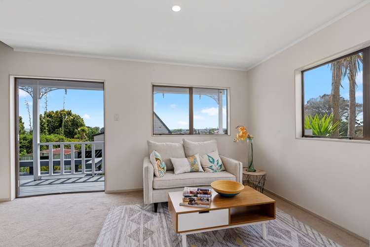 2/67 West Coast Road Glen Eden_5