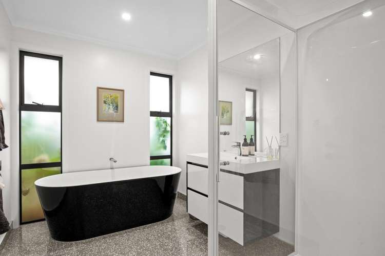 76 Shields Street Clyde_14