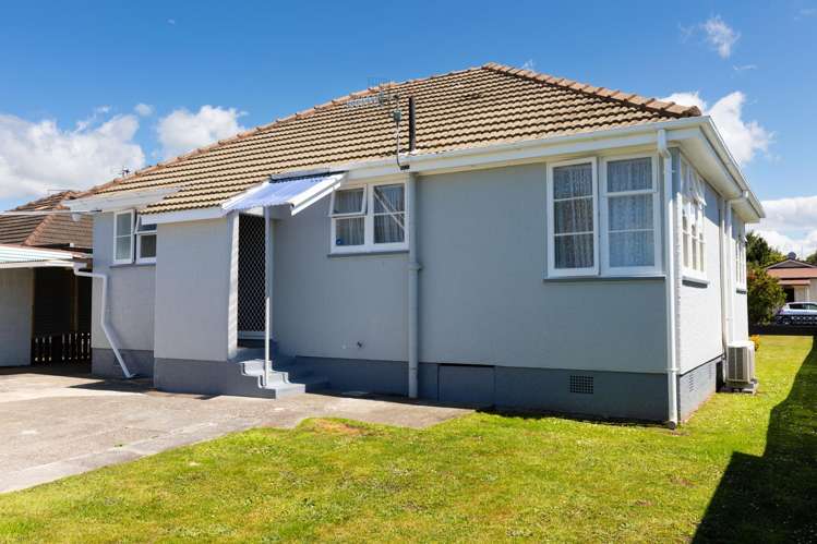 10 Collett Street Dannevirke_19