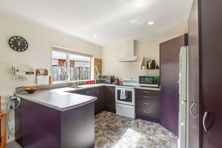 32/17 Redwood Close_4