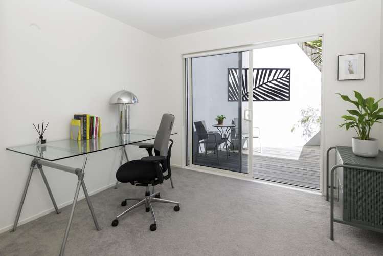 20b Oakwood Grove Eastern Beach_24