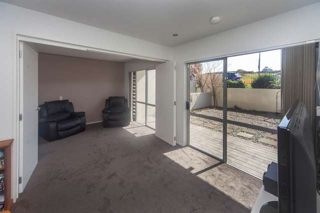 B5/71 Spencer Road Oteha_4