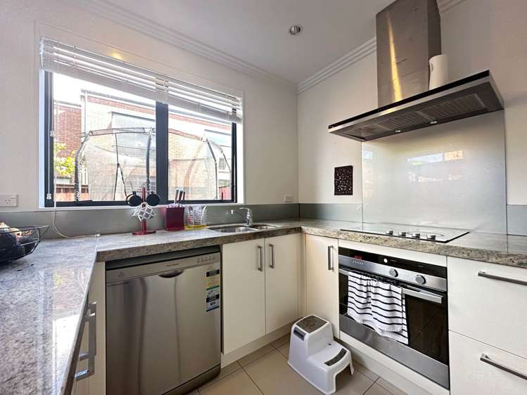 9 Scoria Crescent Stonefields_5